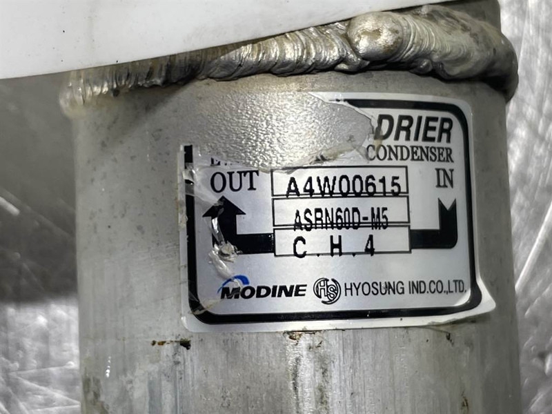 Hyundai HL757-7A-11N6-90060 / A4W00615 / ASRN60D-M5-Drier - Ram/ Šasija za Građevinska mašina: slika 5 Hyundai HL757-7A-11N6-90060 / A4W00615 / ASRN60D-M5-Drier - Ram/ Šasija za Građevinska mašina: slika 5