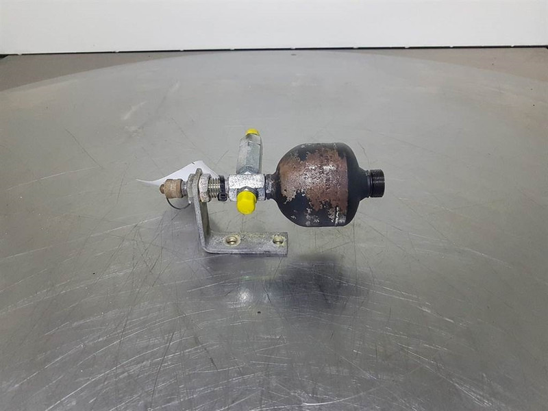 JCB 426E AGRI HT-Hydac SBO100-0,24E1/663U-Accumulator - Hidraulika za Građevinska mašina: slika 1 JCB 426E AGRI HT-Hydac SBO100-0,24E1/663U-Accumulator - Hidraulika za Građevinska mašina: slika 1