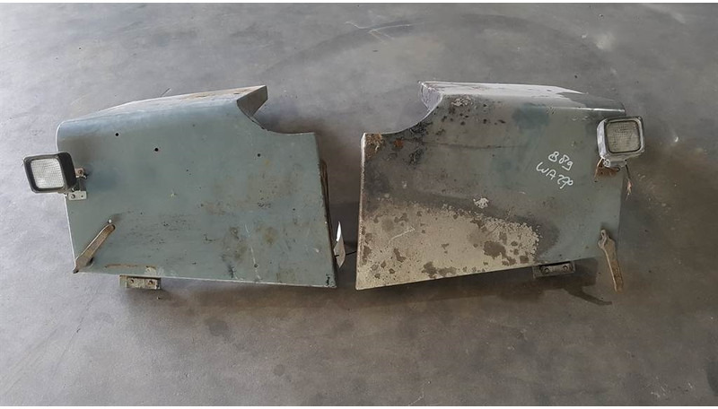Komatsu WA 270 - 3 - Fender/Kotflügel/Spatbord - Blatobran za Građevinska mašina: slika 1 Komatsu WA 270 - 3 - Fender/Kotflügel/Spatbord - Blatobran za Građevinska mašina: slika 1