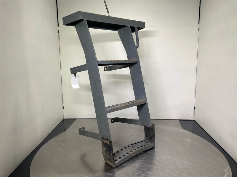 Komatsu WA270-3 - Stair panel/Trittstufen/Traptreden - Ram/ Šasija za Građevinska mašina: slika 1 Komatsu WA270-3 - Stair panel/Trittstufen/Traptreden - Ram/ Šasija za Građevinska mašina: slika 1