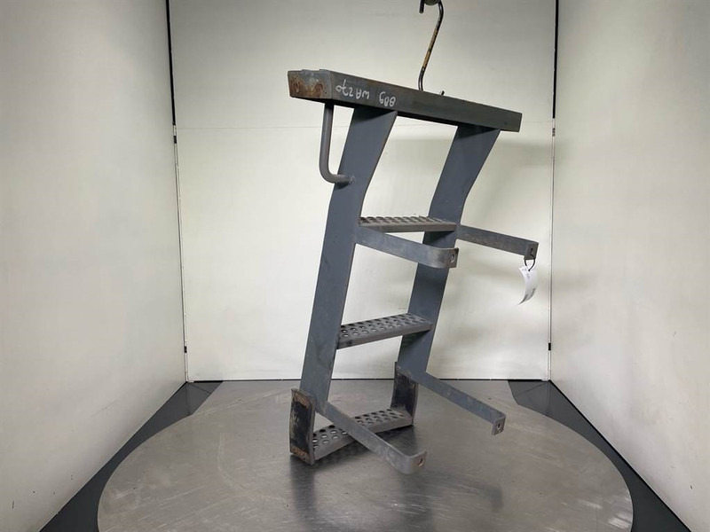 Komatsu WA270-3 - Stair panel/Trittstufen/Traptreden - Ram/ Šasija za Građevinska mašina: slika 4 Komatsu WA270-3 - Stair panel/Trittstufen/Traptreden - Ram/ Šasija za Građevinska mašina: slika 4