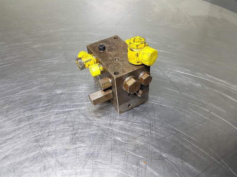 Kramer 312-Hengst 651385800-Valve/Ventile/Ventiel - Hidraulika za Građevinska mašina: slika 1 Kramer 312-Hengst 651385800-Valve/Ventile/Ventiel - Hidraulika za Građevinska mašina: slika 1