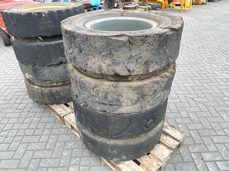 Liebherr 10.00-20 - Tire/Reifen/Band - Шины и диски za Građevinska mašina: slika 3 Liebherr 10.00-20 - Tire/Reifen/Band - Шины и диски za Građevinska mašina: slika 3