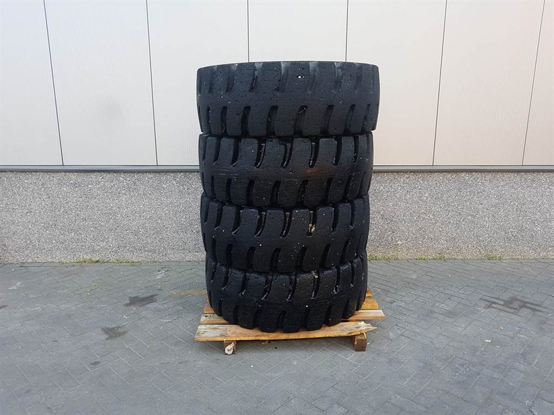 Liebherr L514 Stereo-Goodyear 17.5R25-Tire/Reifen/Band - Guma za Građevinska mašina: slika 1 Liebherr L514 Stereo-Goodyear 17.5R25-Tire/Reifen/Band - Guma za Građevinska mašina: slika 1