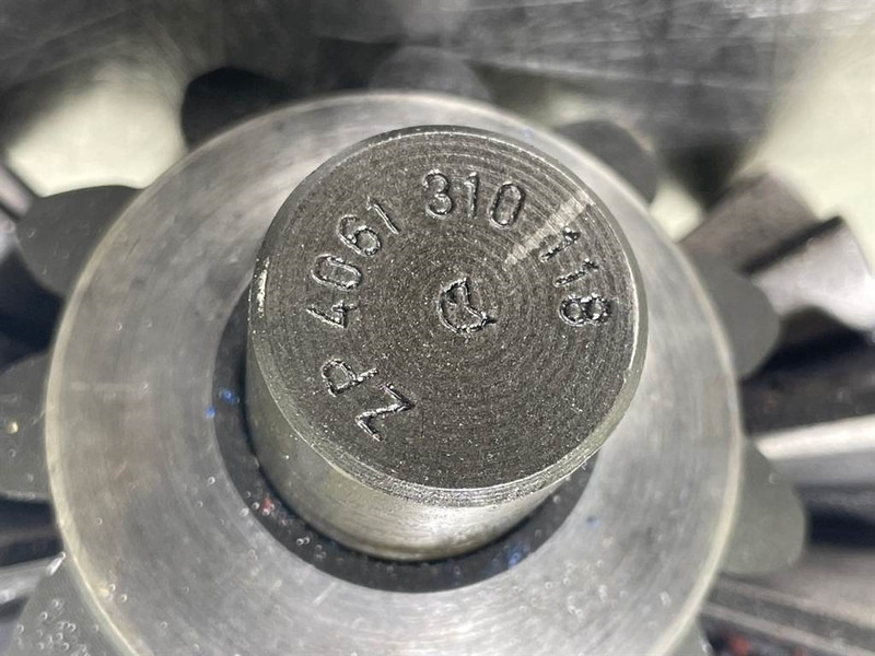 Liebherr L544-5005390/7011644-Differential bevel gear - Osovina i delovi za Građevinska mašina: slika 4 Liebherr L544-5005390/7011644-Differential bevel gear - Osovina i delovi za Građevinska mašina: slika 4