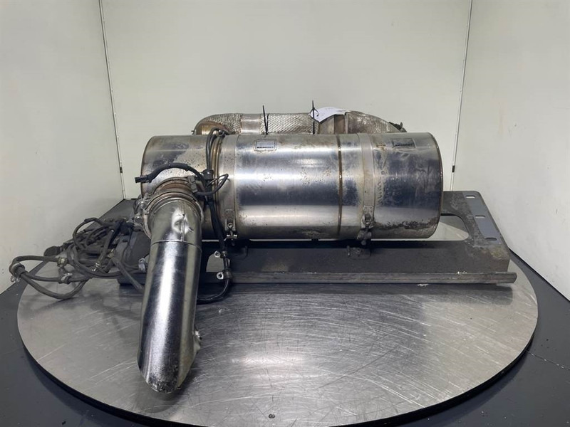 Liebherr L556-10144041-Particulate filter/Partikelfilter - Motor za Građevinska mašina: slika 3 Liebherr L556-10144041-Particulate filter/Partikelfilter - Motor za Građevinska mašina: slika 3