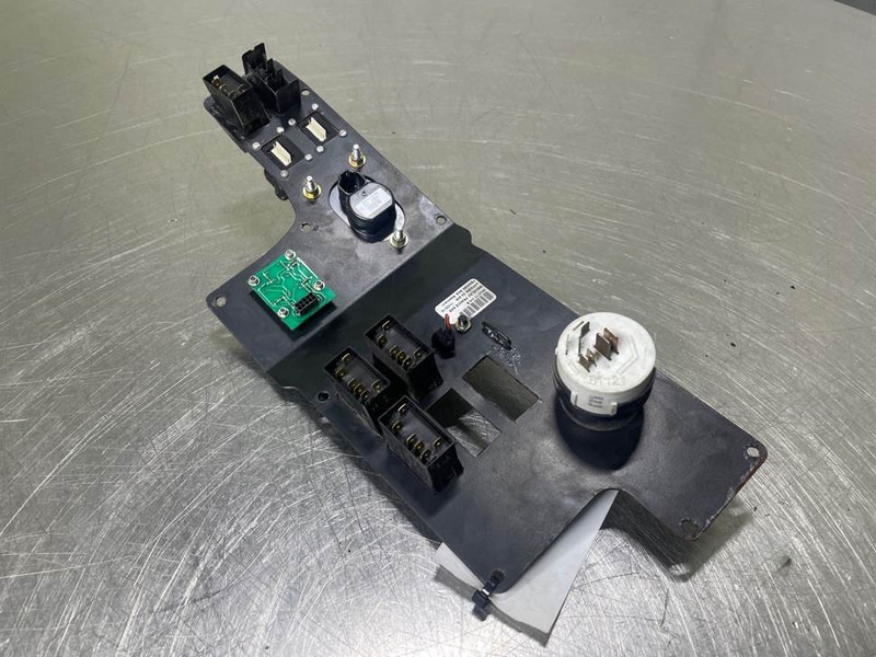 Mecalac 12MTX-3834673/3833717-Dashboard/Console/Konsole - Kabina i enterijer za Građevinska mašina: slika 4 Mecalac 12MTX-3834673/3833717-Dashboard/Console/Konsole - Kabina i enterijer za Građevinska mašina: slika 4