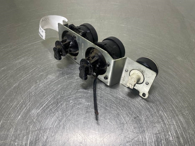 Mecalac 12MTX-5170184/5170185/5170186-Light/Leuchte - Električni sistem za Građevinska mašina: slika 4 Mecalac 12MTX-5170184/5170185/5170186-Light/Leuchte - Električni sistem za Građevinska mašina: slika 4