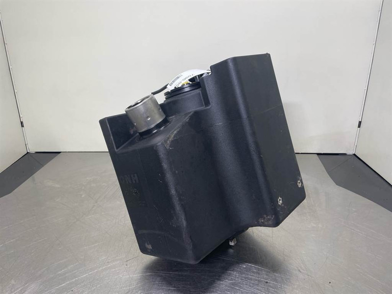 New Holland W110C-CNH 84491464-Fuel tank/Kraftstofftank - Ram/ Šasija za Građevinska mašina: slika 3 New Holland W110C-CNH 84491464-Fuel tank/Kraftstofftank - Ram/ Šasija za Građevinska mašina: slika 3