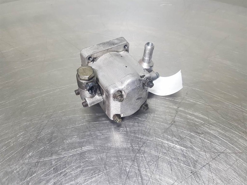 Perkins T4.236-XugpaBnuka A42X-Gearpump/Zahnradpumpe - Hidraulika za Građevinska mašina: slika 3 Perkins T4.236-XugpaBnuka A42X-Gearpump/Zahnradpumpe - Hidraulika za Građevinska mašina: slika 3