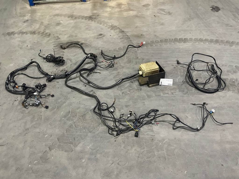 Schaeff SKL834-5110662033-Wiring harness/Kabelbaum - Električni sistem za Građevinska mašina: slika 1 Schaeff SKL834-5110662033-Wiring harness/Kabelbaum - Električni sistem za Građevinska mašina: slika 1