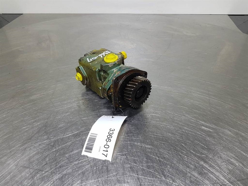 Vickers V210-8W - Gearpump/Zahnradpumpe/Tandwielpomp - Hidraulika: slika 2 Vickers V210-8W - Gearpump/Zahnradpumpe/Tandwielpomp - Hidraulika: slika 2