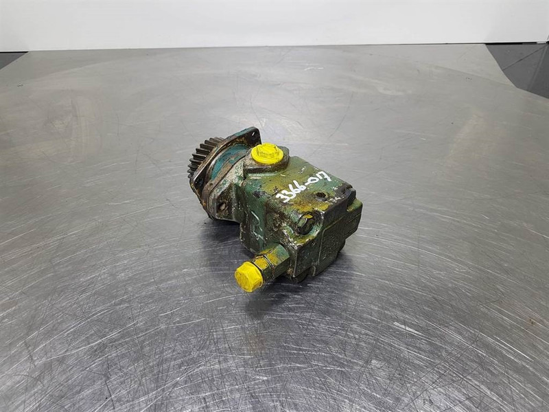 Vickers V210-8W - Gearpump/Zahnradpumpe/Tandwielpomp - Hidraulika: slika 4 Vickers V210-8W - Gearpump/Zahnradpumpe/Tandwielpomp - Hidraulika: slika 4