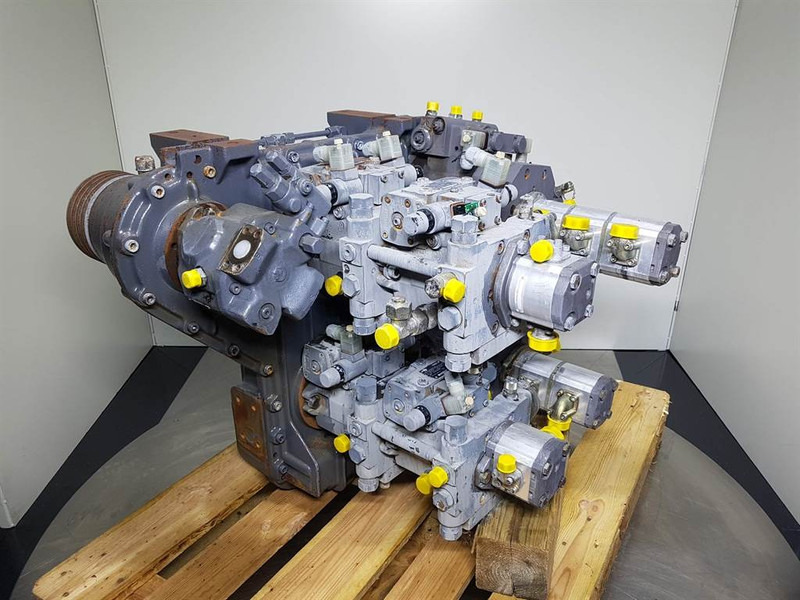 Vögele SUPER 1600/1603/1800/1803- 2031320 -Transmission - Menjač za Građevinska mašina: slika 2 Vögele SUPER 1600/1603/1800/1803- 2031320 -Transmission - Menjač za Građevinska mašina: slika 2