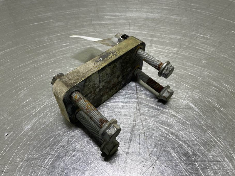 Volvo L30B - Axle mounting/Achsbefestigung/Asstrop - Ram/ Šasija za Građevinska mašina: slika 1 Volvo L30B - Axle mounting/Achsbefestigung/Asstrop - Ram/ Šasija za Građevinska mašina: slika 1