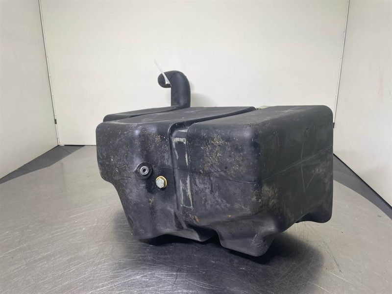 Volvo L30B-Z/X-VOE11306084-Fuel tank/Kraftstofftank - Ram/ Šasija za Građevinska mašina: slika 5 Volvo L30B-Z/X-VOE11306084-Fuel tank/Kraftstofftank - Ram/ Šasija za Građevinska mašina: slika 5