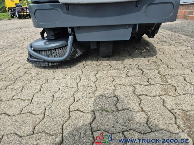 Hako Sweepmaster 1500RH Kehr- Flächen Hallenreiniger - Autočistilica: slika 2 Hako Sweepmaster 1500RH Kehr- Flächen Hallenreiniger - Autočistilica: slika 2