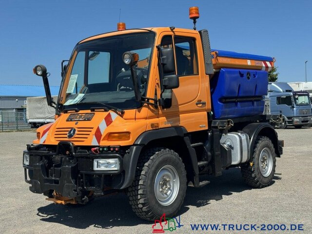 Unimog U300 4x4 Winterdienst Salzstreuer Zapfwelle - Kamion: slika 4 Unimog U300 4x4 Winterdienst Salzstreuer Zapfwelle - Kamion: slika 4