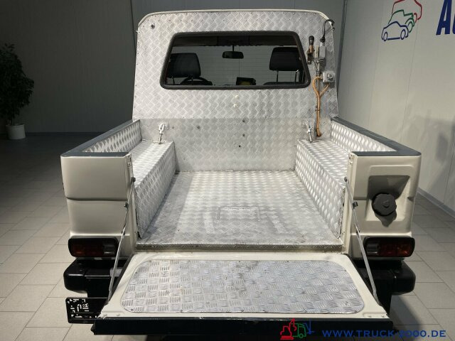 Mercedes-Benz 300 GD Pickup "Mit Winterdienst" 1. Hand 29 TKM - Pikap: slika 5 Mercedes-Benz 300 GD Pickup "Mit Winterdienst" 1. Hand 29 TKM - Pikap: slika 5