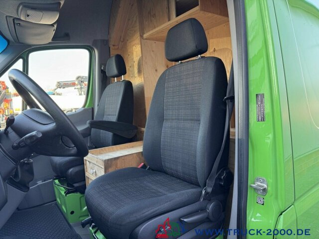 Interior photo 1: Mercedes-Benz Sprinter 316 Hoch + Lang + Werkstattausbau Klima Mercedes-Benz Sprinter 316 Hoch + Lang + Werkstattausbau Klima