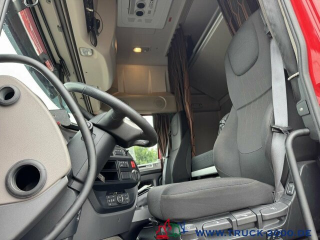 DAF XF 460 FT Super Space Cab 2 Betten + Kühlschrank - Tegljač: slika 4 DAF XF 460 FT Super Space Cab 2 Betten + Kühlschrank - Tegljač: slika 4