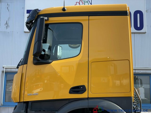 Mercedes-Benz Arocs 1846 4x4 (HAD) Kipphydraulik Euro 6 1.Hand - Tegljač: slika 4 Mercedes-Benz Arocs 1846 4x4 (HAD) Kipphydraulik Euro 6 1.Hand - Tegljač: slika 4
