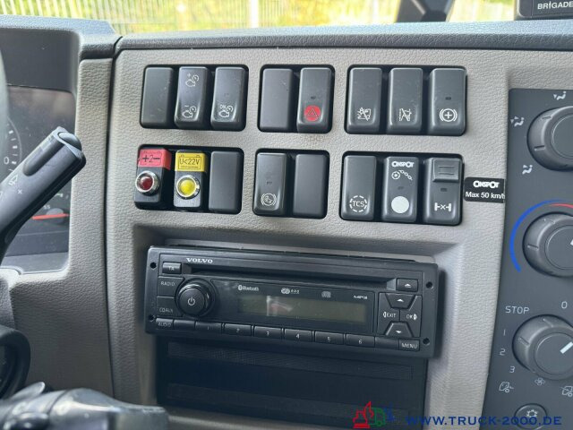 Volvo FL16 250 Tiefkühler MOTORSCHADEN / ENGINE BROKEN - Hladnjača: slika 4 Volvo FL16 250 Tiefkühler MOTORSCHADEN / ENGINE BROKEN - Hladnjača: slika 4