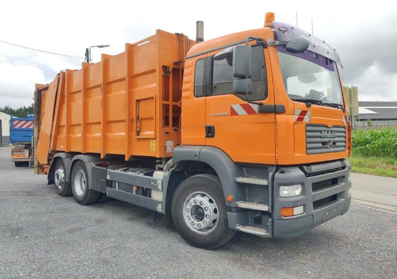 MAN TGA 26.320 6x2 garbage truck ZOELLER - Kamion za smeće: slika 2 MAN TGA 26.320 6x2 garbage truck ZOELLER - Kamion za smeće: slika 2