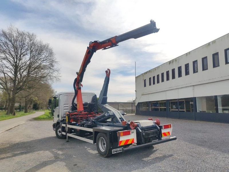 MAN TGL 12.250 Containersysteem met kraan Palfinger PK9001 + Remote - Kamion sa hidrauličnom kukom, Kamion sa dizalicom: slika 4 MAN TGL 12.250 Containersysteem met kraan Palfinger PK9001 + Remote - Kamion sa hidrauličnom kukom, Kamion sa dizalicom: slika 4
