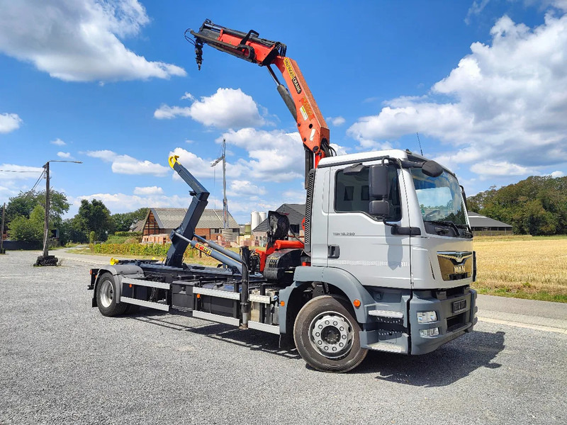 MAN TGM 18.290 4x2 Euro 6 + Crane Palfinger PK15500 - Kamion sa hidrauličnom kukom, Kamion sa dizalicom: slika 2 MAN TGM 18.290 4x2 Euro 6 + Crane Palfinger PK15500 - Kamion sa hidrauličnom kukom, Kamion sa dizalicom: slika 2