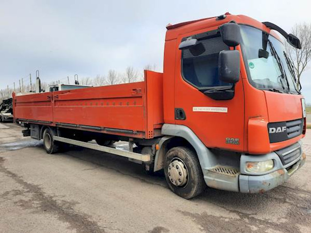 DAF LF45.220 - Kamion sa tovarnim sandukom: slika 2 DAF LF45.220 - Kamion sa tovarnim sandukom: slika 2