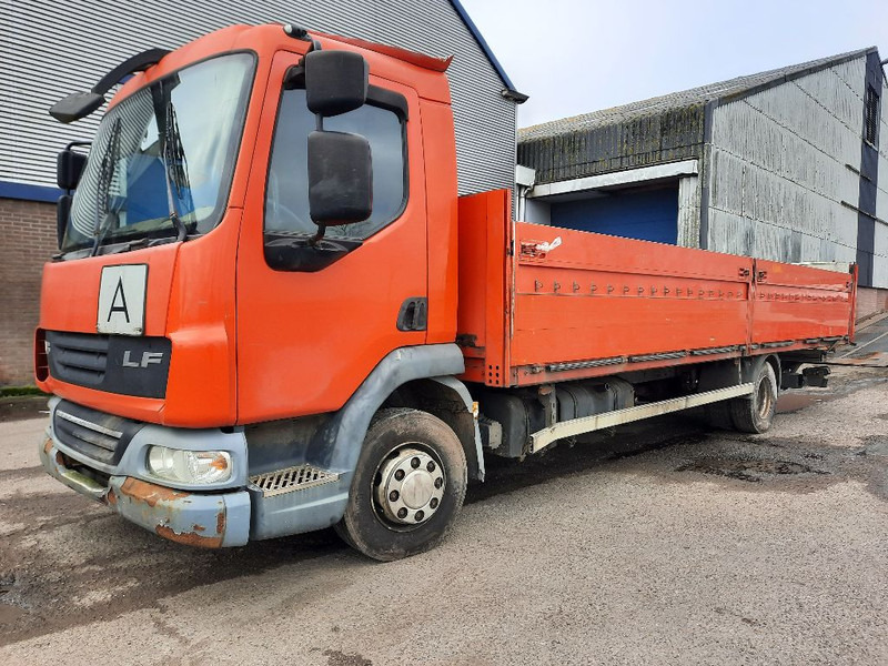 DAF LF45.220 - Kamion sa tovarnim sandukom: slika 1 DAF LF45.220 - Kamion sa tovarnim sandukom: slika 1