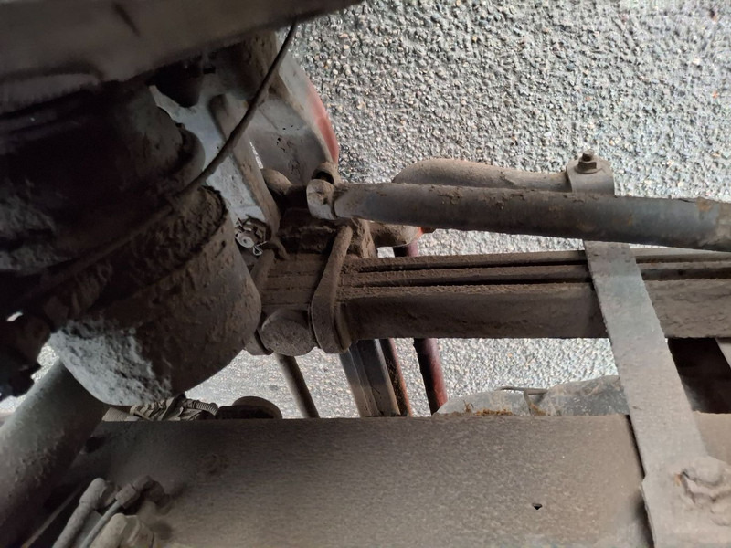 DAF XF 105.460 - Kamion sa golom šasijom i zatvorenom kabinom: slika 3 DAF XF 105.460 - Kamion sa golom šasijom i zatvorenom kabinom: slika 3