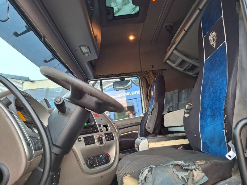 DAF XF 105.460 - Kamion sa golom šasijom i zatvorenom kabinom: slika 5 DAF XF 105.460 - Kamion sa golom šasijom i zatvorenom kabinom: slika 5