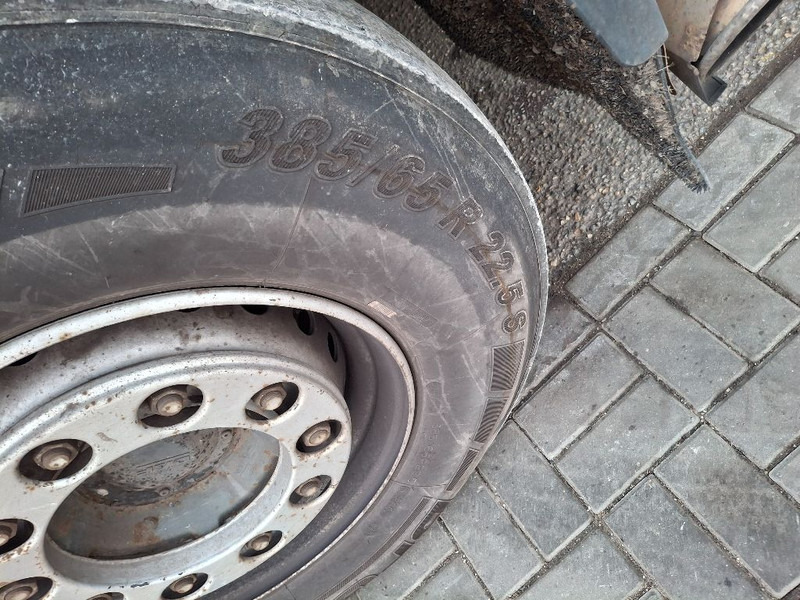 DAF XF 105.460 - Kamion sa golom šasijom i zatvorenom kabinom: slika 4 DAF XF 105.460 - Kamion sa golom šasijom i zatvorenom kabinom: slika 4