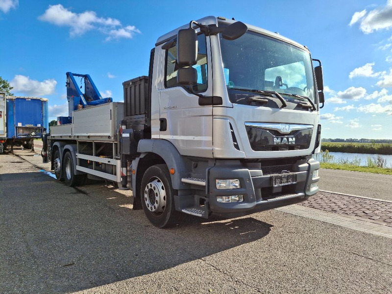 MAN TGM 26.340 6x2 - Kamion sa zatvorenim sandukom: slika 4 MAN TGM 26.340 6x2 - Kamion sa zatvorenim sandukom: slika 4
