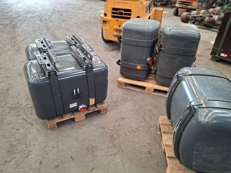 Mercedes-Benz 290L - Rezervoar za gorivo: slika 4 Mercedes-Benz 290L - Rezervoar za gorivo: slika 4