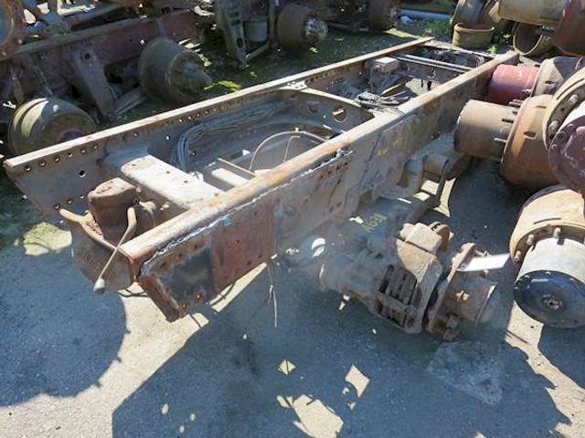 Mercedes-Benz NS 4/50 DC-10 - Osovina i delovi za Kamion: slika 1 Mercedes-Benz NS 4/50 DC-10 - Osovina i delovi za Kamion: slika 1