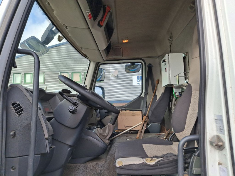 Renault MIDLUM 280DXI - Kamion cisterna: slika 4 Renault MIDLUM 280DXI - Kamion cisterna: slika 4