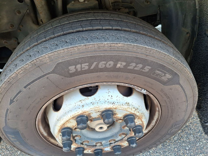 Scania R420 - Kamion sa zatvorenim sandukom: slika 5 Scania R420 - Kamion sa zatvorenim sandukom: slika 5