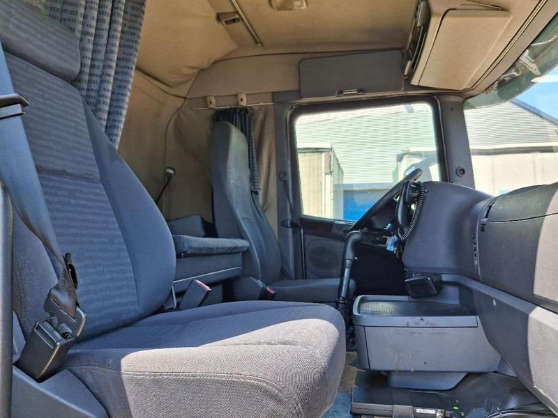 Scania R420 - Kamion sa zatvorenim sandukom: slika 3 Scania R420 - Kamion sa zatvorenim sandukom: slika 3