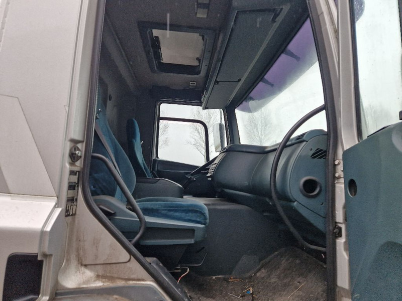 DAF CF75.310 - Tegljač: slika 4 DAF CF75.310 - Tegljač: slika 4