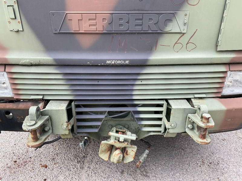 Terberg F750 4x4 - Kamion sa zatvorenim sandukom: slika 3 Terberg F750 4x4 - Kamion sa zatvorenim sandukom: slika 3