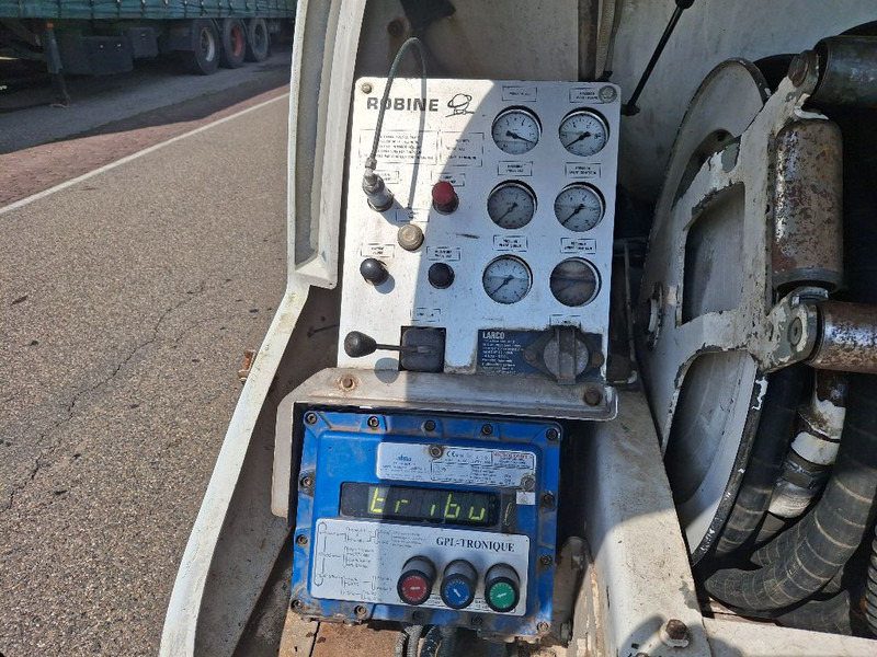 Kamion cisterna Volvo FL 250 GAS / LPG: slika 6