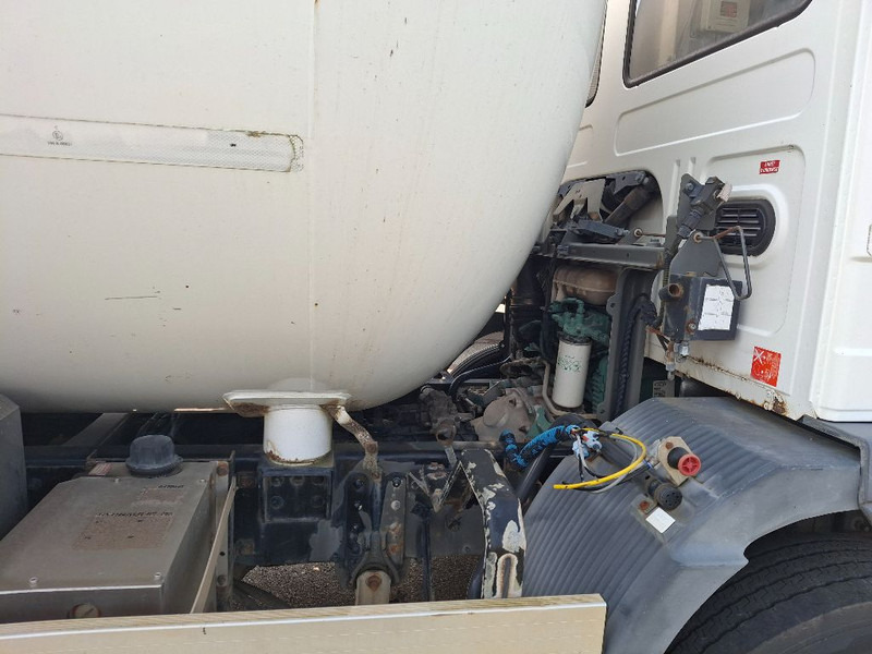 Kamion cisterna Volvo FL 250 GAS / LPG: slika 15