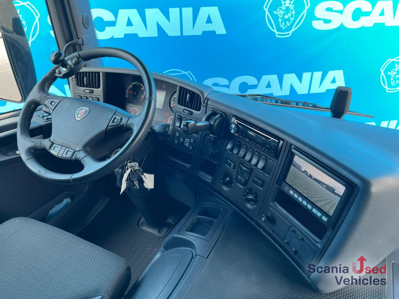 SCANIA P 250 DB4x2MNA AIRCO TAILLIFT 1.5T BOX 675X250X235 - Kamion sa zatvorenim sandukom: slika 5 SCANIA P 250 DB4x2MNA AIRCO TAILLIFT 1.5T BOX 675X250X235 - Kamion sa zatvorenim sandukom: slika 5