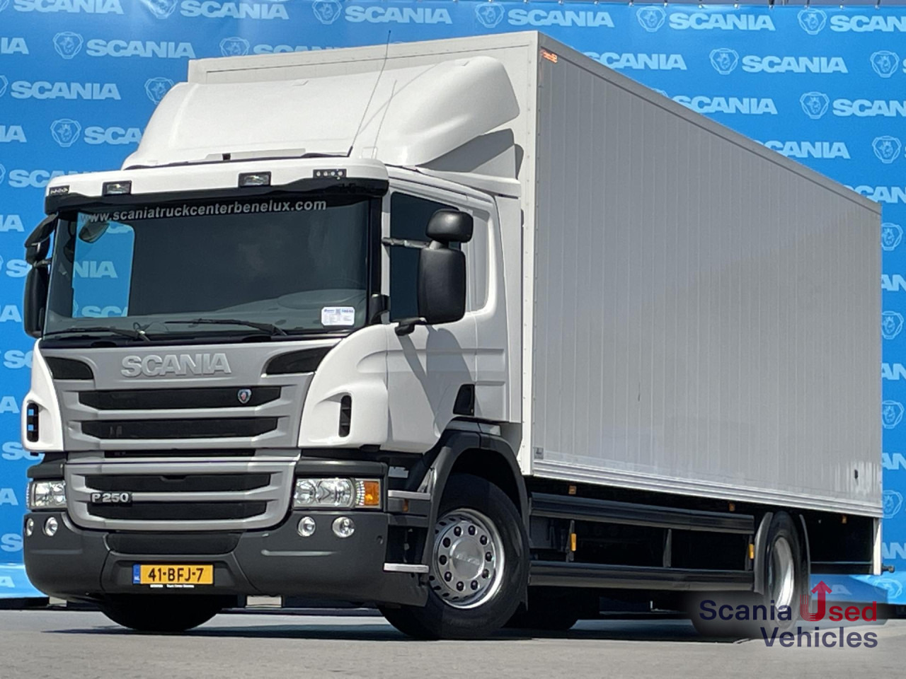 SCANIA P 250 DB4x2MNB SIDE DOORS FULL AIR 250X246X250CM - Kamion sa zatvorenim sandukom: slika 1 SCANIA P 250 DB4x2MNB SIDE DOORS FULL AIR 250X246X250CM - Kamion sa zatvorenim sandukom: slika 1