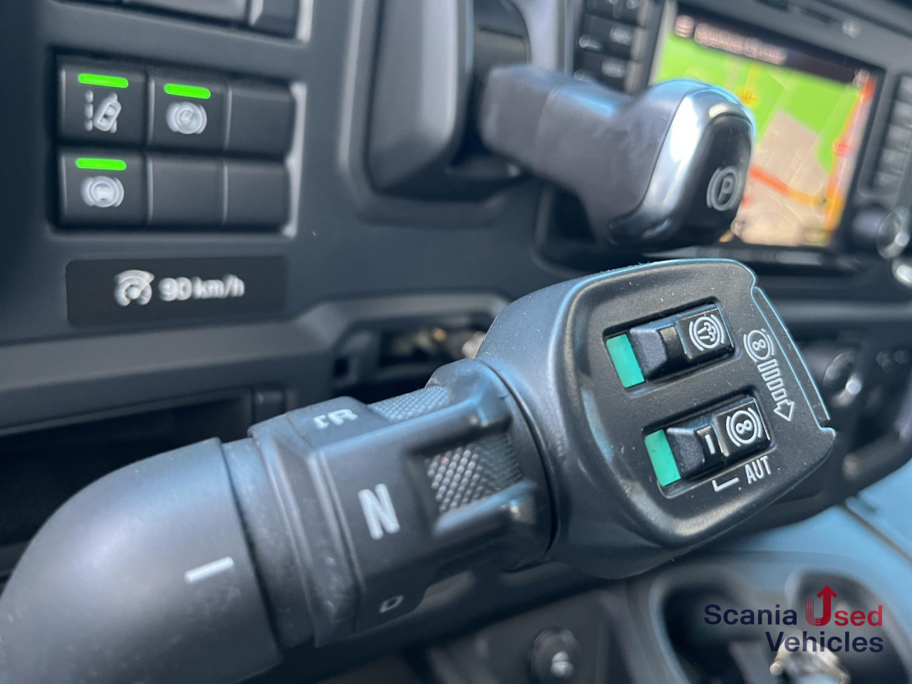 SCANIA P 320 B6x2*4NB RETARDER FULL AIR 8T 7.2x2.5x2.35M - Kamion sa zatvorenim sandukom: slika 5 SCANIA P 320 B6x2*4NB RETARDER FULL AIR 8T 7.2x2.5x2.35M - Kamion sa zatvorenim sandukom: slika 5