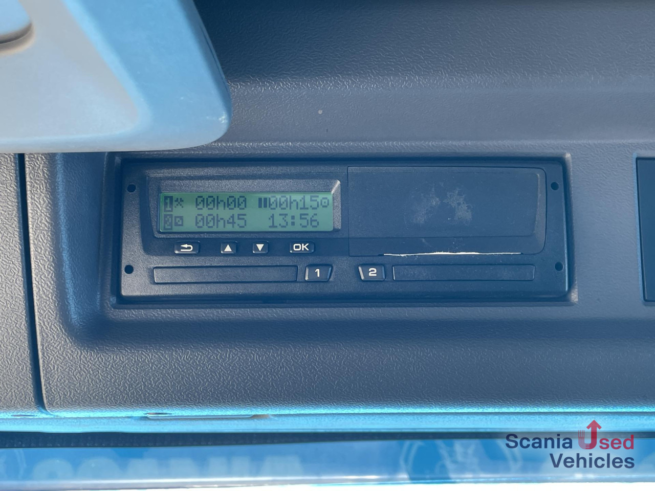 SCANIA P 320 DB4x2MNB RETARDER FULL AIR CURTAIN TAILLIFT - Kamion sa tovarnim sandukom: slika 4 SCANIA P 320 DB4x2MNB RETARDER FULL AIR CURTAIN TAILLIFT - Kamion sa tovarnim sandukom: slika 4