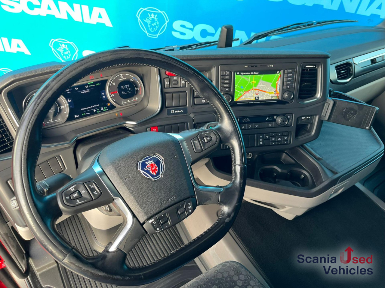 SCANIA R 450 A4x2NA RETARDER LED NAVI PTO - Tegljač: slika 4 SCANIA R 450 A4x2NA RETARDER LED NAVI PTO - Tegljač: slika 4